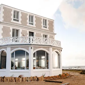 De La Mer, The Originals Relais Hotel